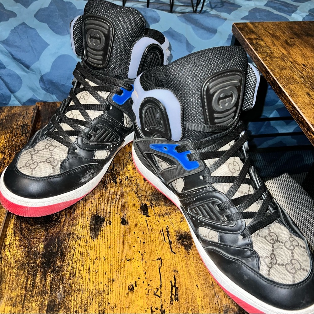 Gucci tennis shoes men 9.5